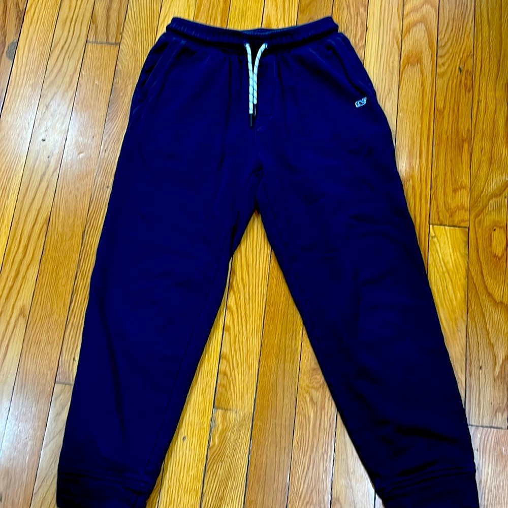 Boys navy blue vineyard vines sweat pants sz small . Excellent condition.